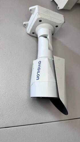 2.0c-h5a-bo1-ir Avigilon