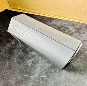 3.0c-hd-lp-b1 Avigilon Cam Housing With Glass Win And Heater Weatherproof Used