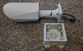5.0c-h5a-bo2-ir Avigilon H4-bo-jbox1 5mp Outdoor Bullet Camera With