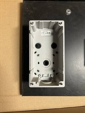 H4vi-mt-surf1 Avigilon Bnib Surface Mount Adapter For H4 Video Intercom