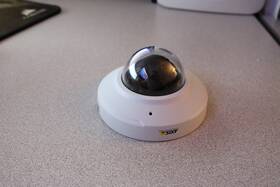 01709-001 Axis M3075-v Network Dome Camera 1080p /w Microphonne - Tested And Updated