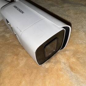 Ds-2cd2625fwd-izs Hikvision 2.8-12mm Cctv Network Camera