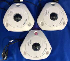 Ds-2cd6362f-iv Hikvision Lot 3x Poe Ir Network Camera All Power On - Read Desc