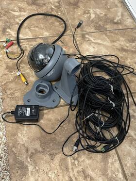 Qd6507 Qsee Pre-owned Q-see Pan Tilt Ptz Dome Camera With Power Adapter And Extension Wires