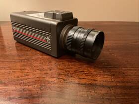 Vc2150-24 Vicon Vic On Monochrome Cctv Low Light Ccd Camera/w Lens- Untested