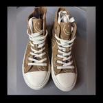 The Smiley Co-american Eagle Brown High-top Sneaker Size 7 STYLE#5825-200. Fixed Price $22.00.
