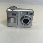 Kodak Easyshare C533 5.0MP Digital Camera - Silver. Fixed Price $25.00.