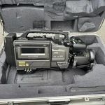 Jvc DY-700U 3CCD Digital-s Broadcast Video Camera W/ Canon Lens Case Batteries. Fixed Price $1750.00.