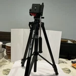 Velbon Victory 480 Camera Deluxe Video/phototripod Fluid Panhead In Box. Fixed Price $20.99.