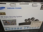 Samsung Hd Video Security System SDH-B3040 4-CHANNEL Dvr Kit. Fixed Price $194.39.