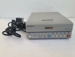 Sony DSR-11 Ntsc/pal Minidv Dvcam Digital Player Recorder Vcr Deck. Fixed Price $399.00.