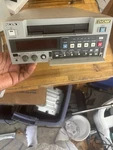 Sony DSR-40 Digital Videocasssette Recorder Minidv/dv Cam. Fixed Price $150.00.
